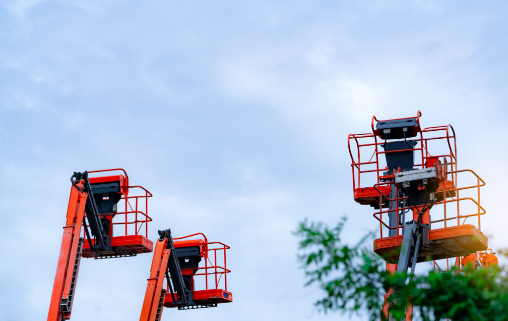 Montacargas eléctricos de Aerorental México impulsando mega proyectos de construcción y logística.